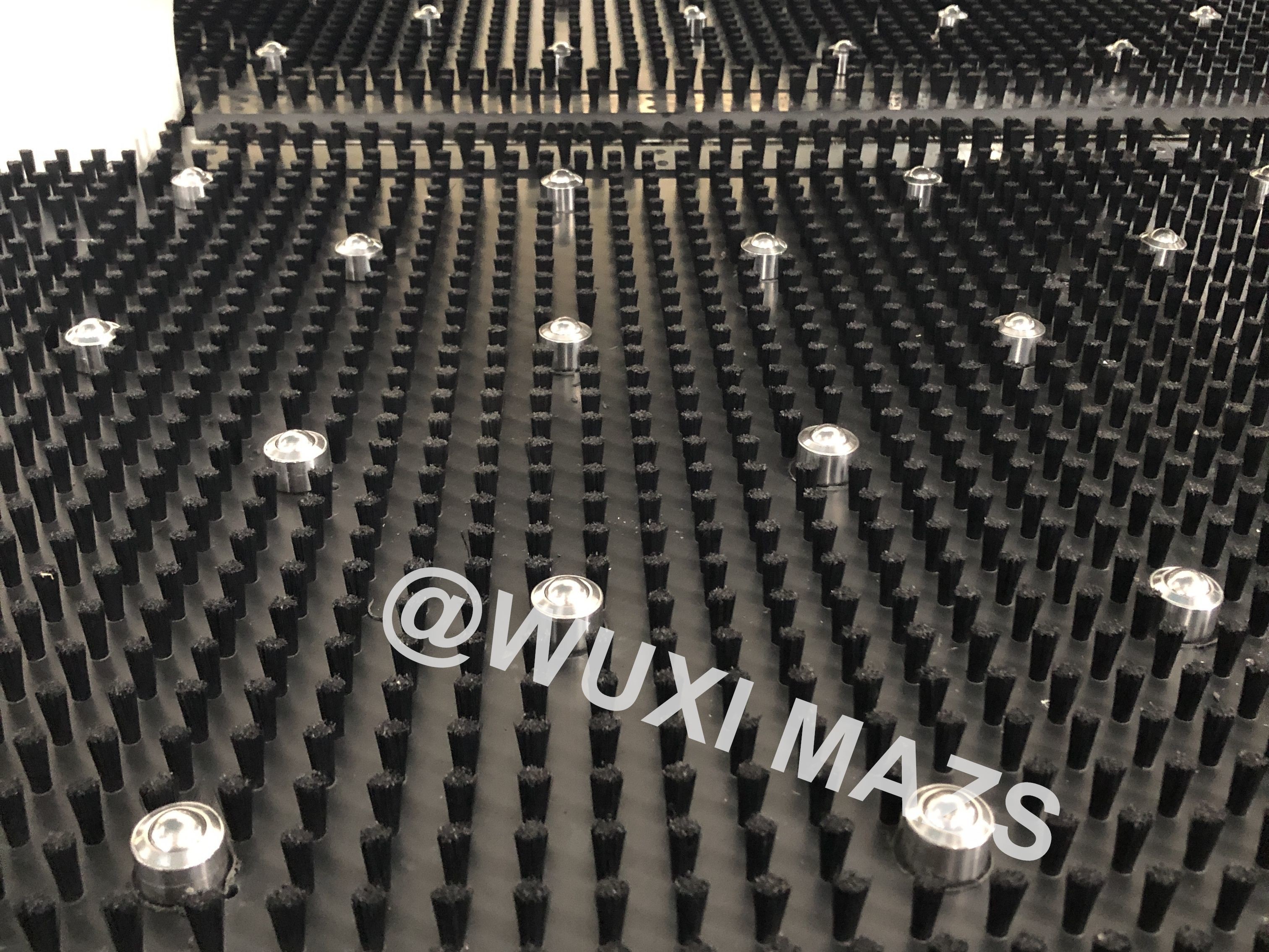 MAX-1009 1000mm CNC Sheet Metal Folding Machine Suction Cup Feeding Model